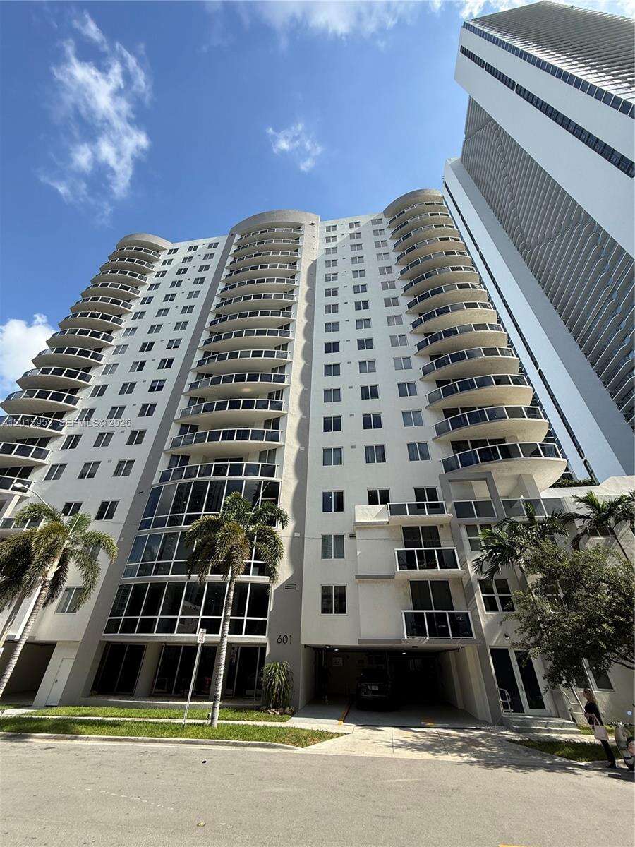 23 Biscayne Bay Condos for Sale & Rent | Picture 1