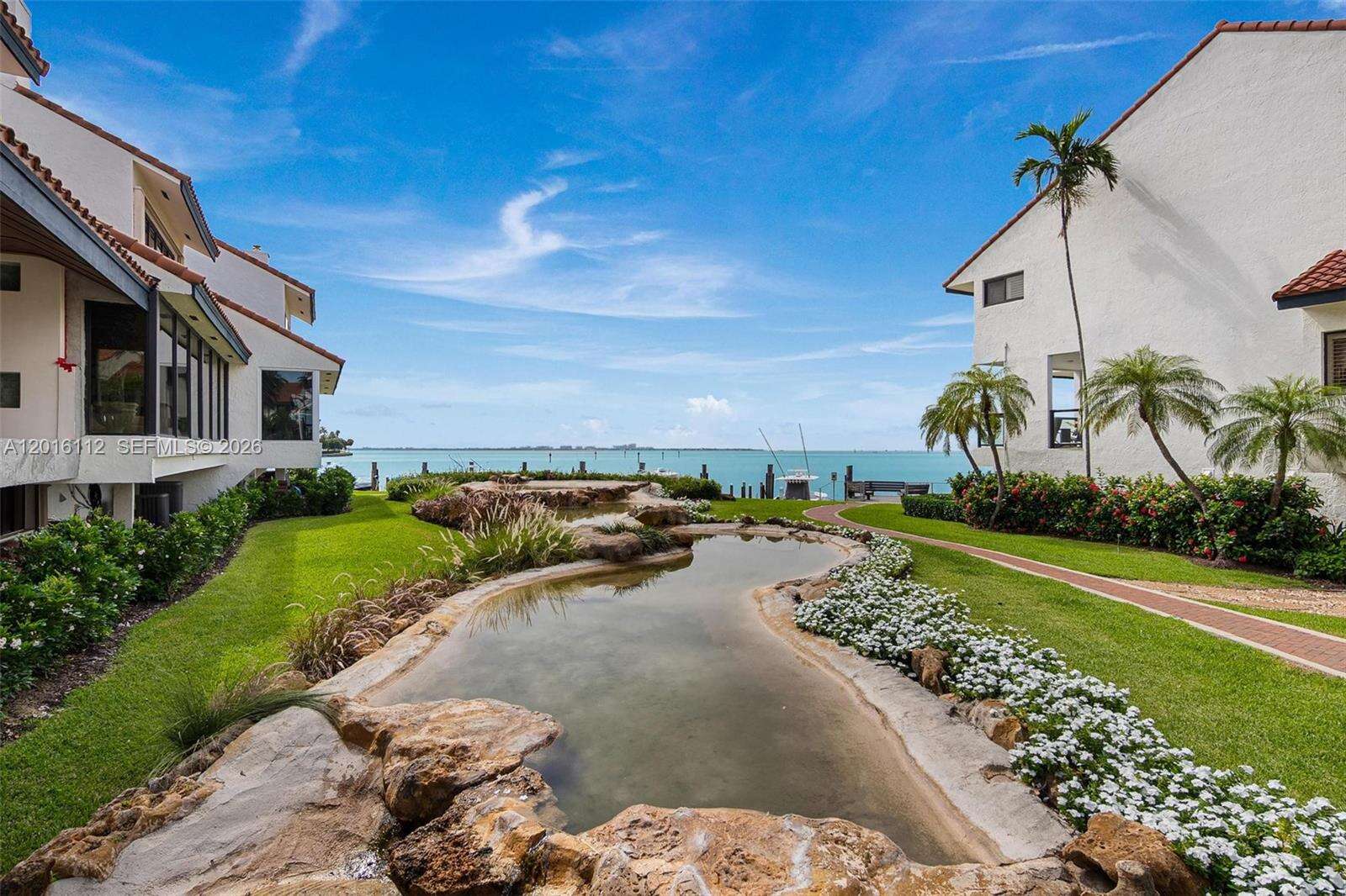 L Hermitage Condos for Sale & Rent | Picture 1
