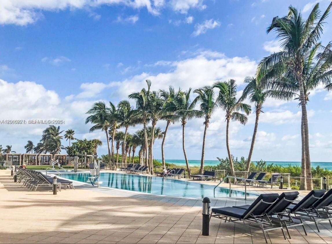 Central Carillon at 6801 Collins Ave, Miami Beach, FL 33141 - For Sale photo 22