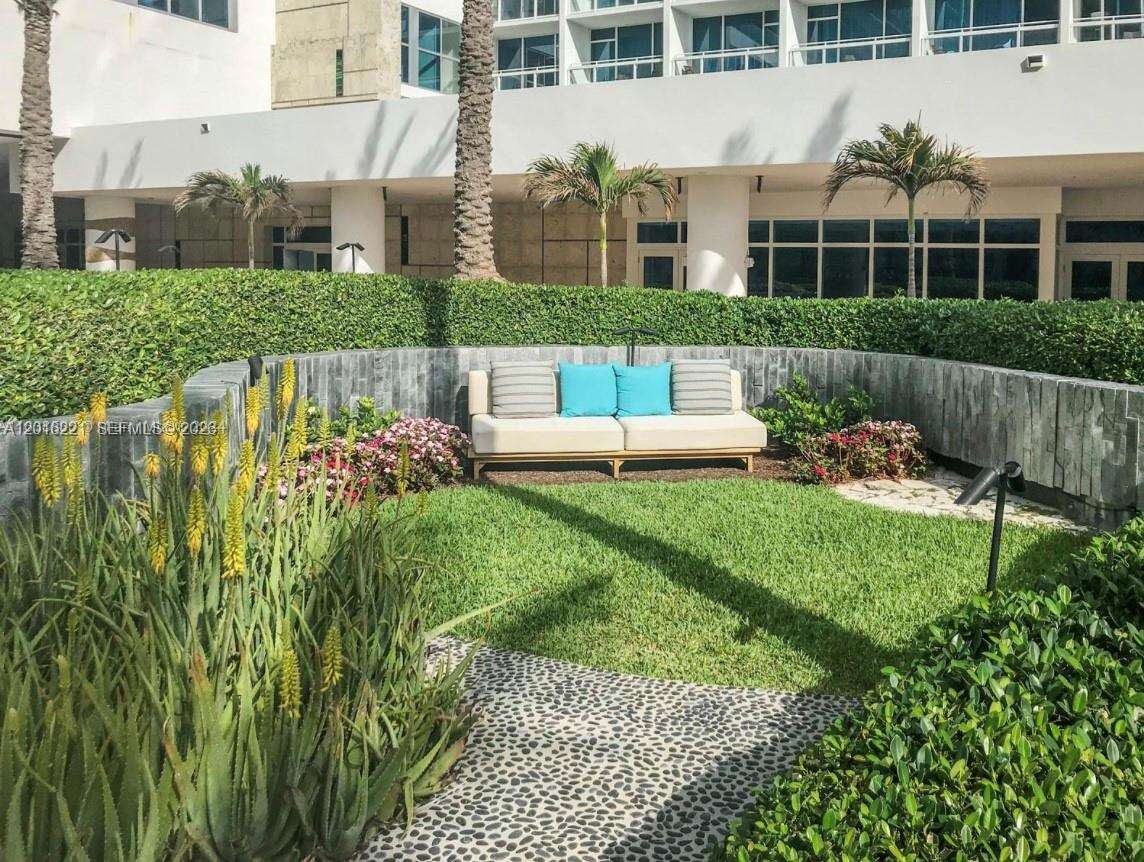 Central Carillon at 6801 Collins Ave, Miami Beach, FL 33141 - For Sale photo 25