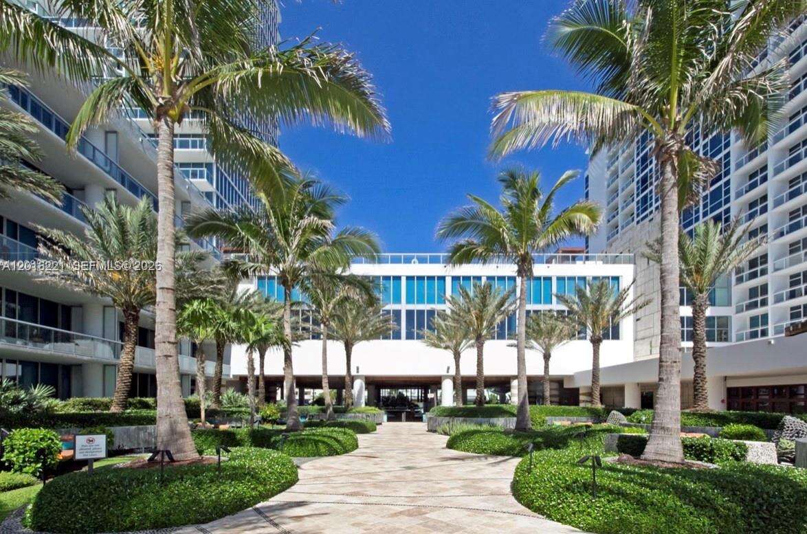 Central Carillon at 6801 Collins Ave, Miami Beach, FL 33141 - For Sale photo 38
