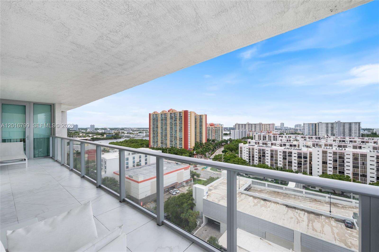 Parque Towers at 300 Sunny Isles Blvd, Sunny Isles Beach, FL 33160 - For Sale photo 23