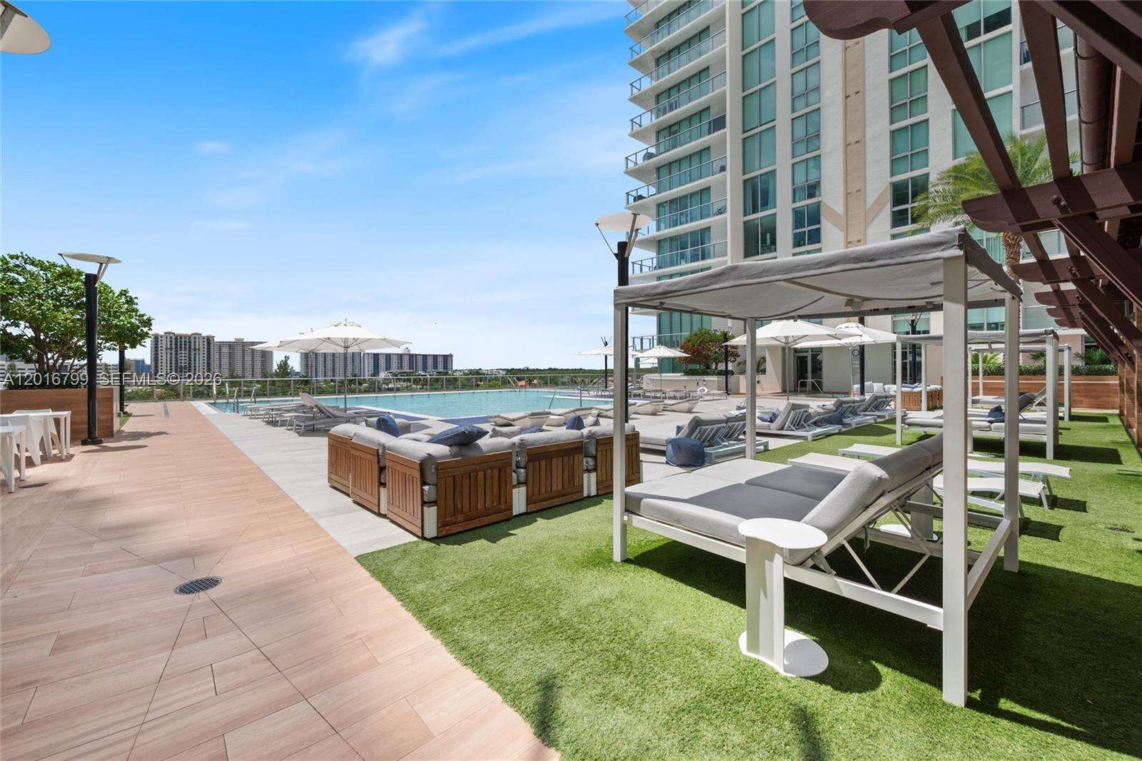 Parque Towers at 300 Sunny Isles Blvd, Sunny Isles Beach, FL 33160 - For Sale photo 38