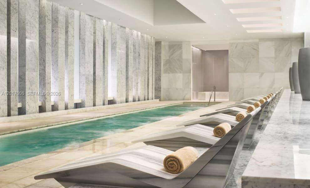 Fontainebleau 3 at 4391 Collins Ave, Miami Beach, FL 33140 - For Sale photo 18