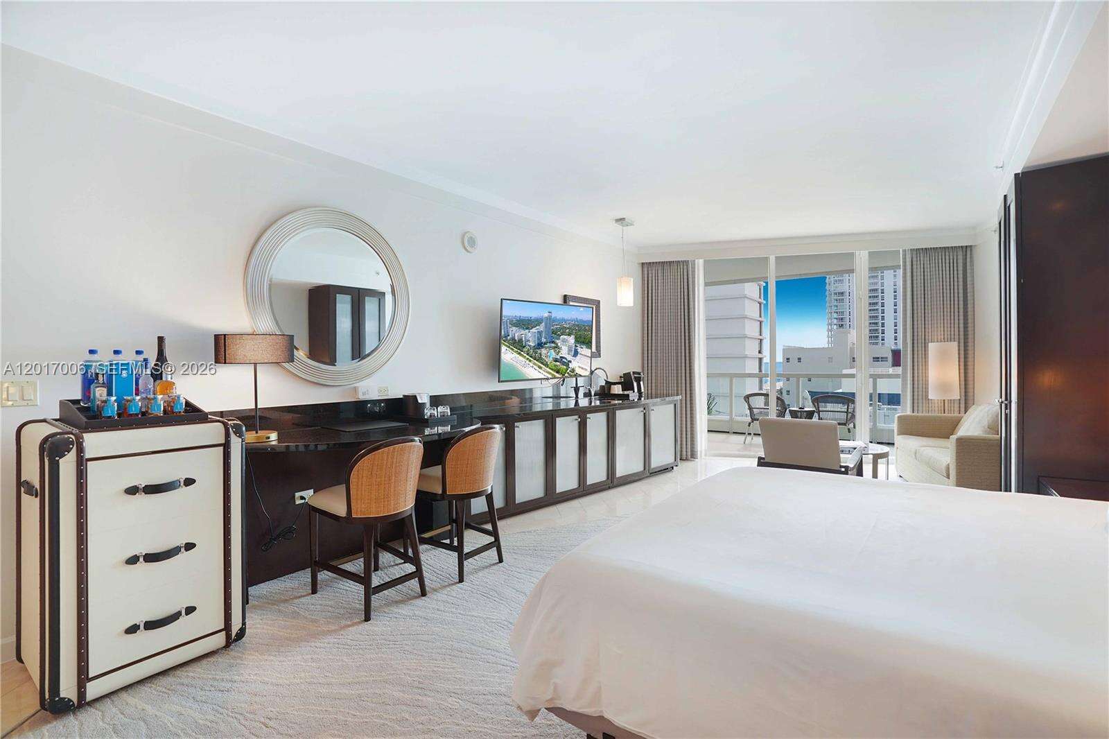 Fontainebleau 3 at 4391 Collins Ave, Miami Beach, FL 33140 - For Sale photo 10