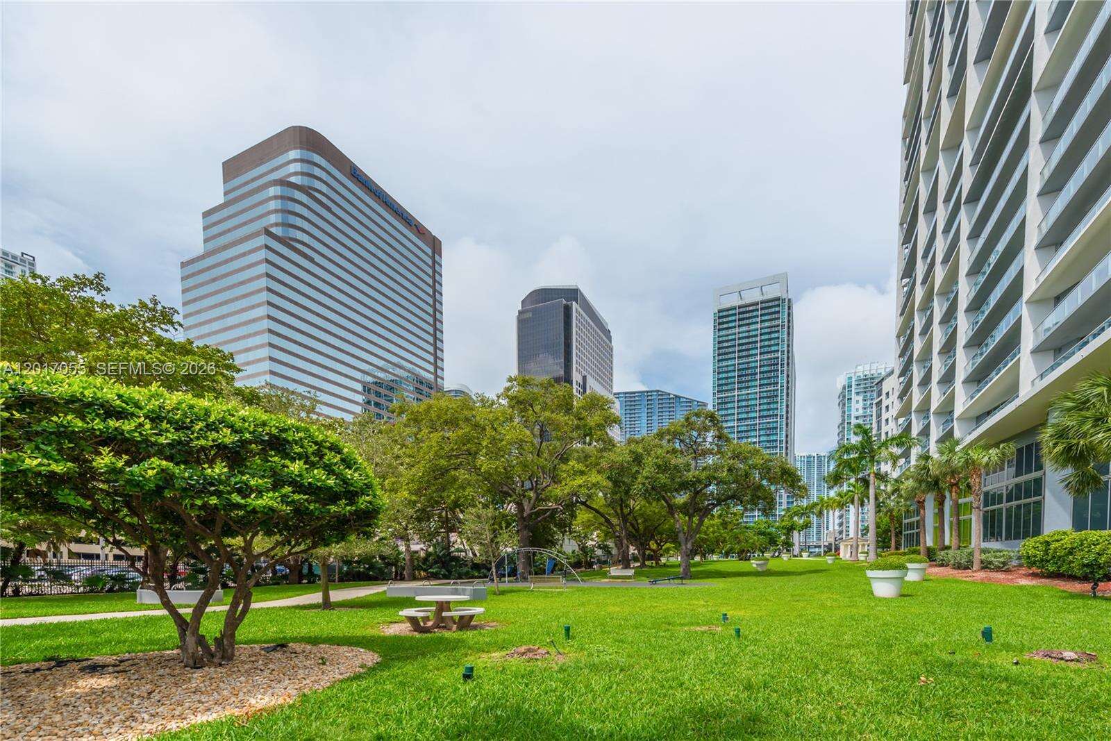 Icon Brickell 3 at 485 Brickell Ave, Miami, FL 33131 - For Sale photo 37