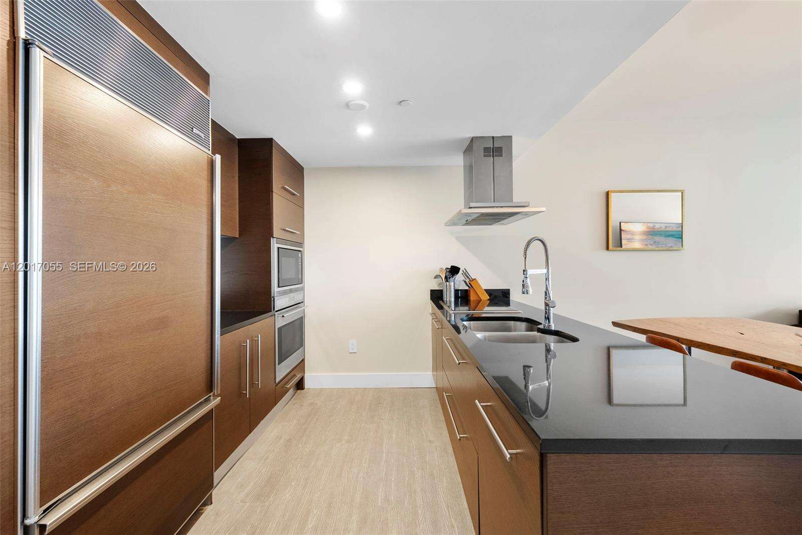 Icon Brickell 3 at 485 Brickell Ave, Miami, FL 33131 - For Sale photo 5