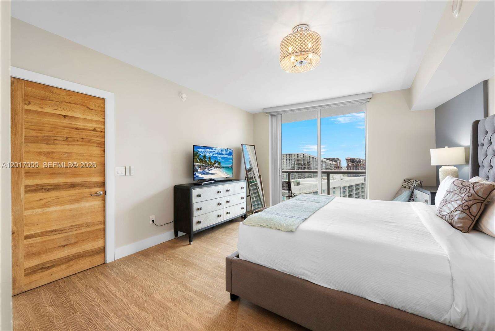 Icon Brickell 3 at 485 Brickell Ave, Miami, FL 33131 - For Sale photo 8