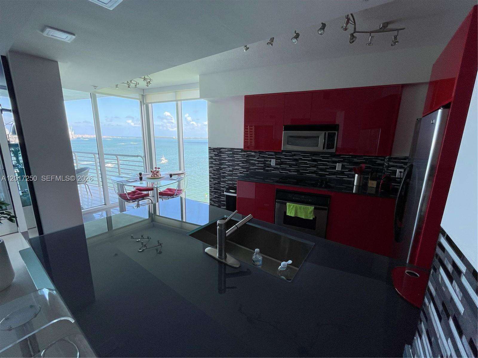 One Miami East at 335 Biscayne Blvd, Miami, FL 33131 - For Sale photo 16