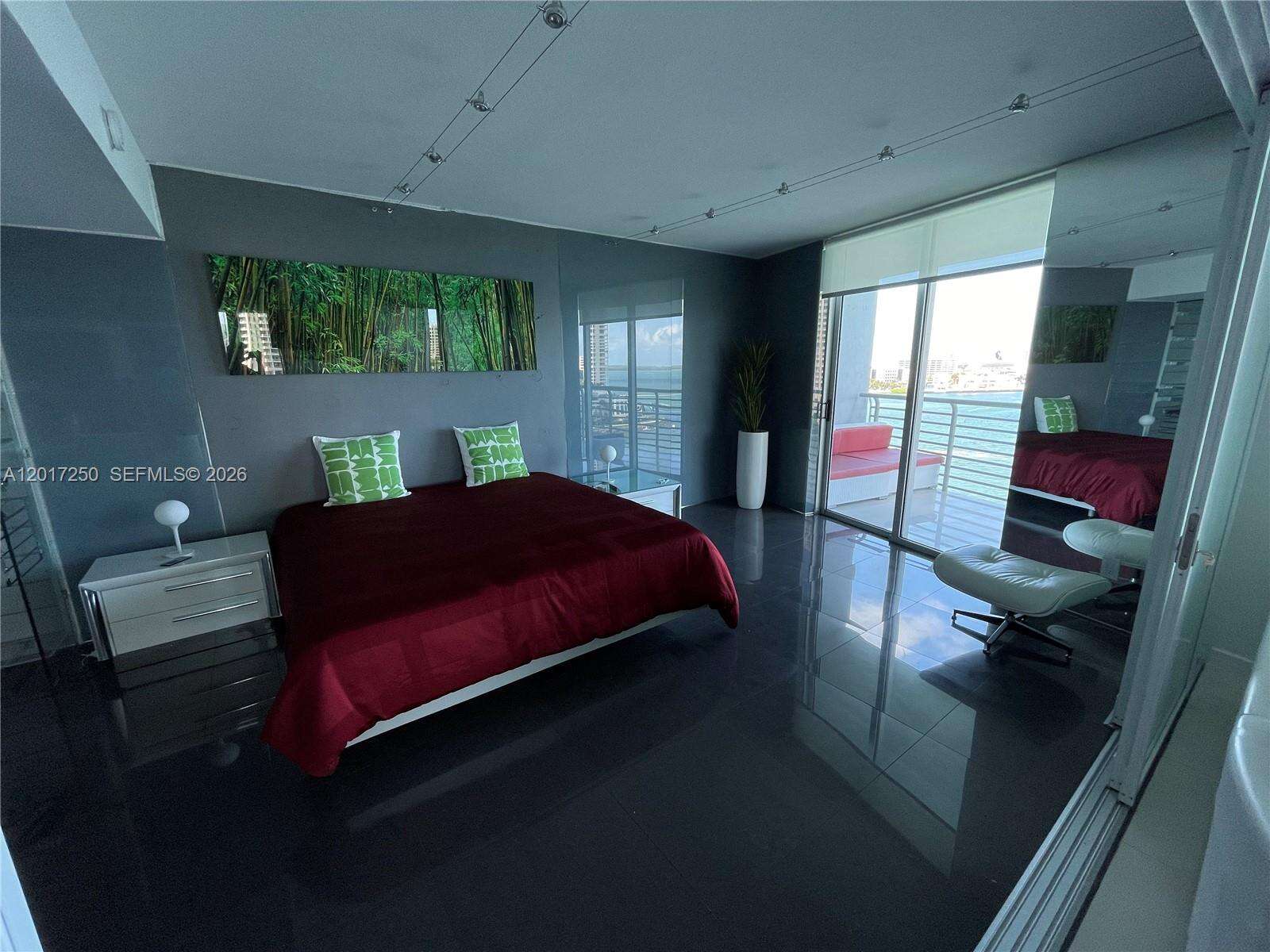 One Miami East at 335 Biscayne Blvd, Miami, FL 33131 - For Sale photo 17