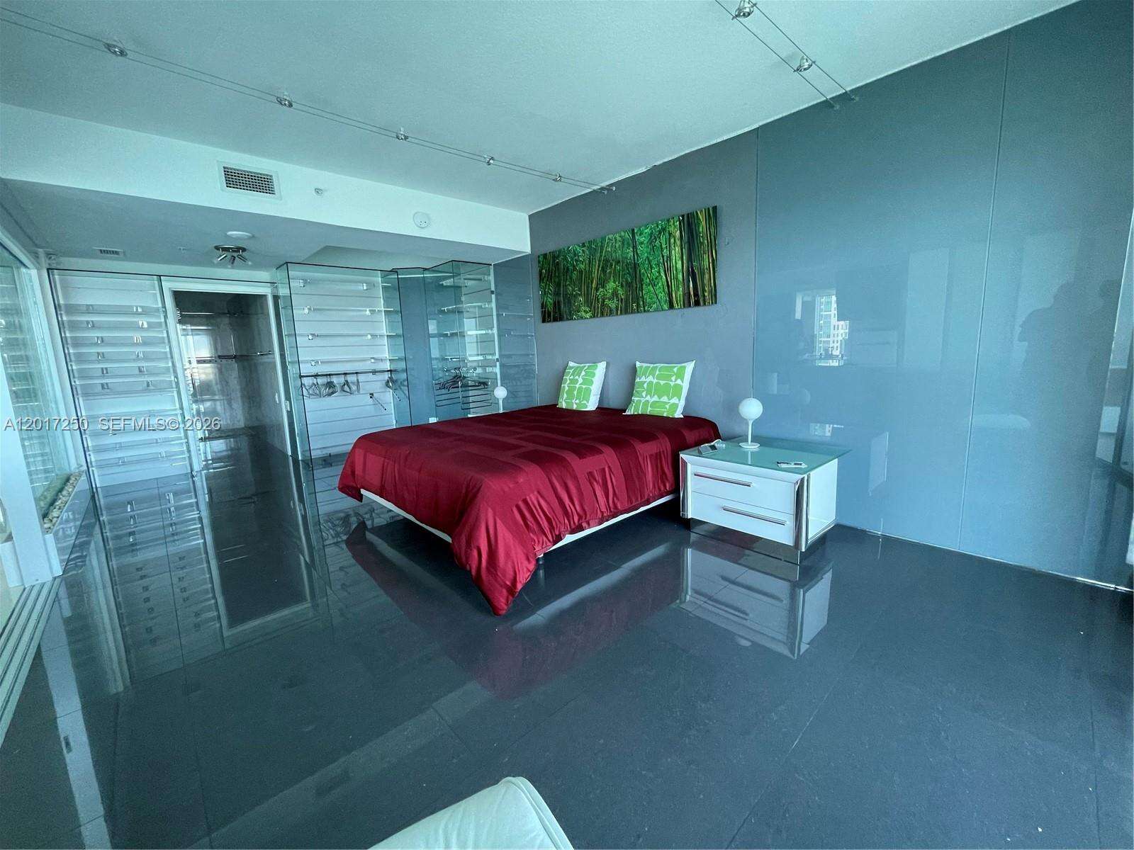 One Miami East at 335 Biscayne Blvd, Miami, FL 33131 - For Sale photo 18