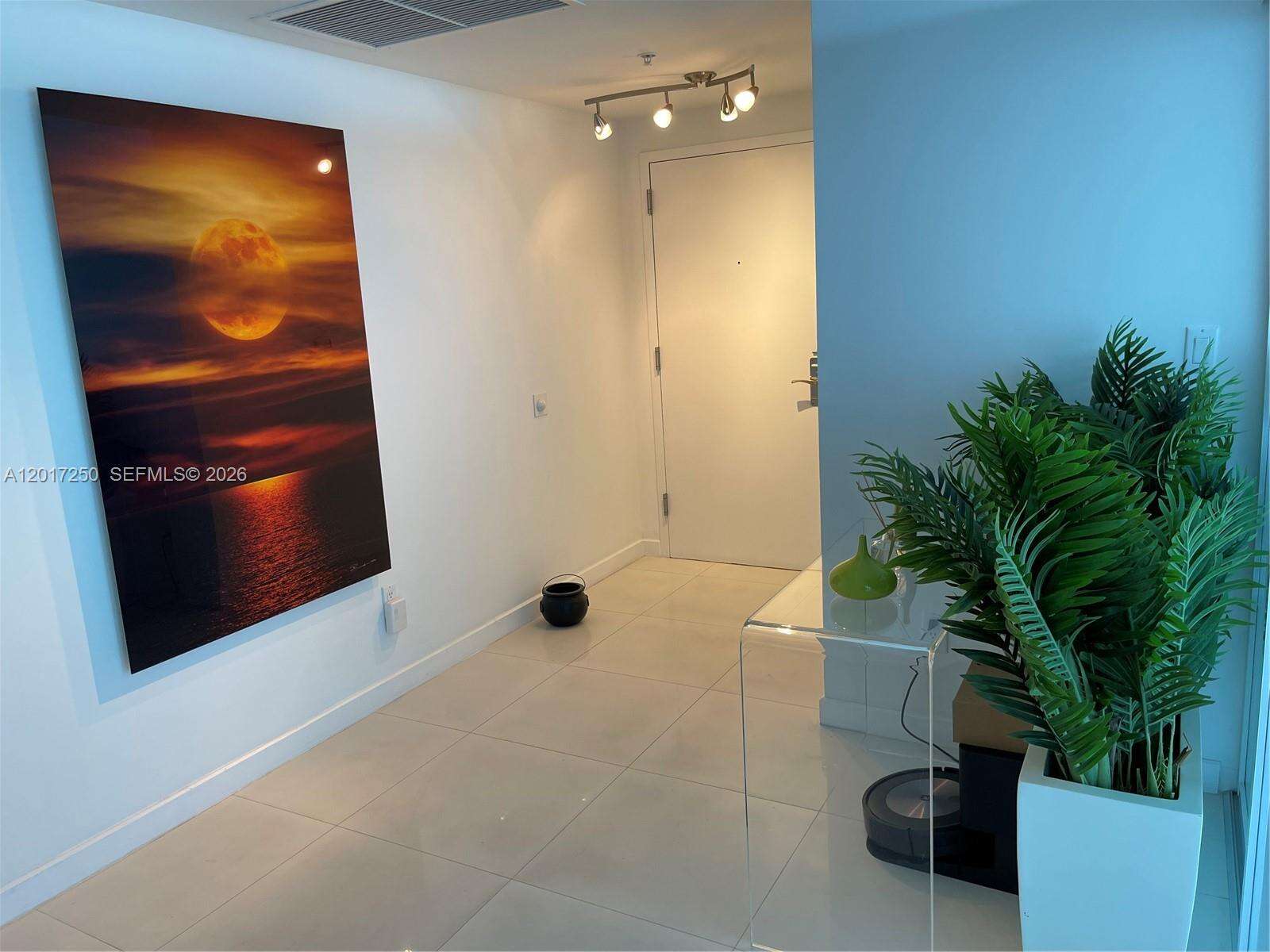 One Miami East at 335 Biscayne Blvd, Miami, FL 33131 - For Sale photo 21