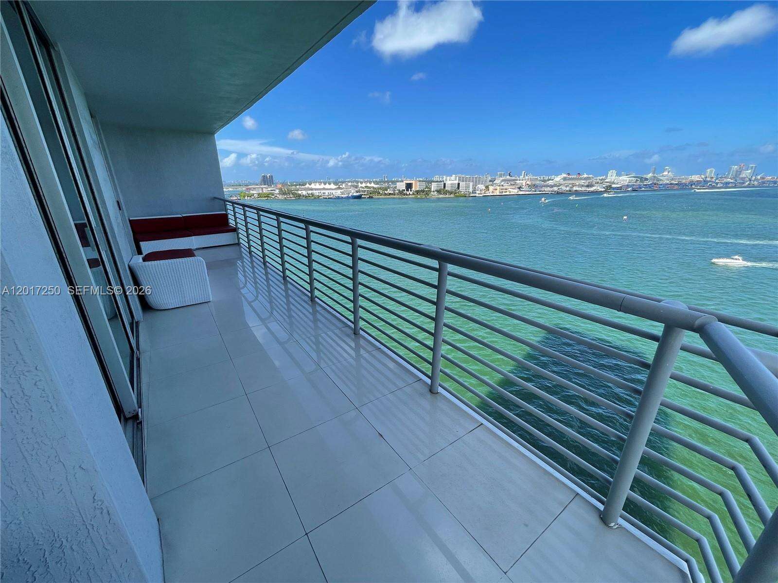 One Miami East at 335 Biscayne Blvd, Miami, FL 33131 - For Sale photo 5