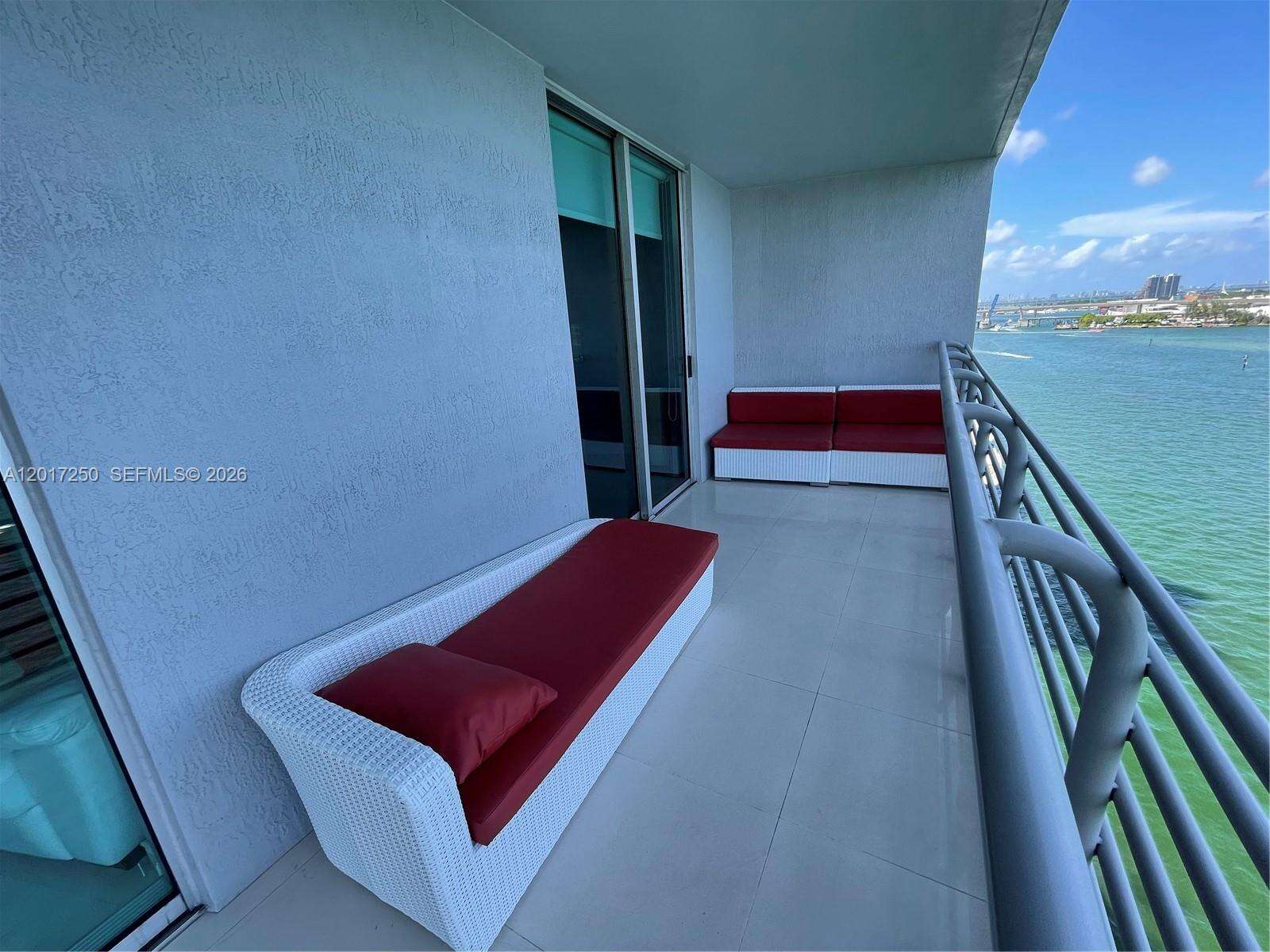One Miami East at 335 Biscayne Blvd, Miami, FL 33131 - For Sale photo 6