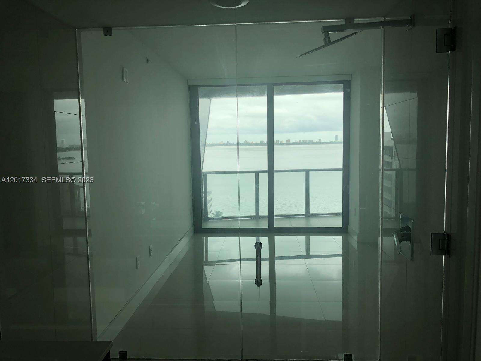 Icon Bay at 460 28 St, Miami, FL 33132 - For Sale photo 7