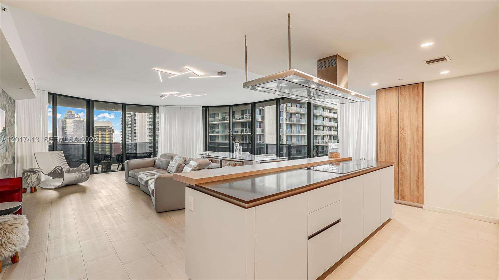 Brickell Flatiron at 1000 Brickell Plz, Miami, FL 33131 - For Sale photo 12