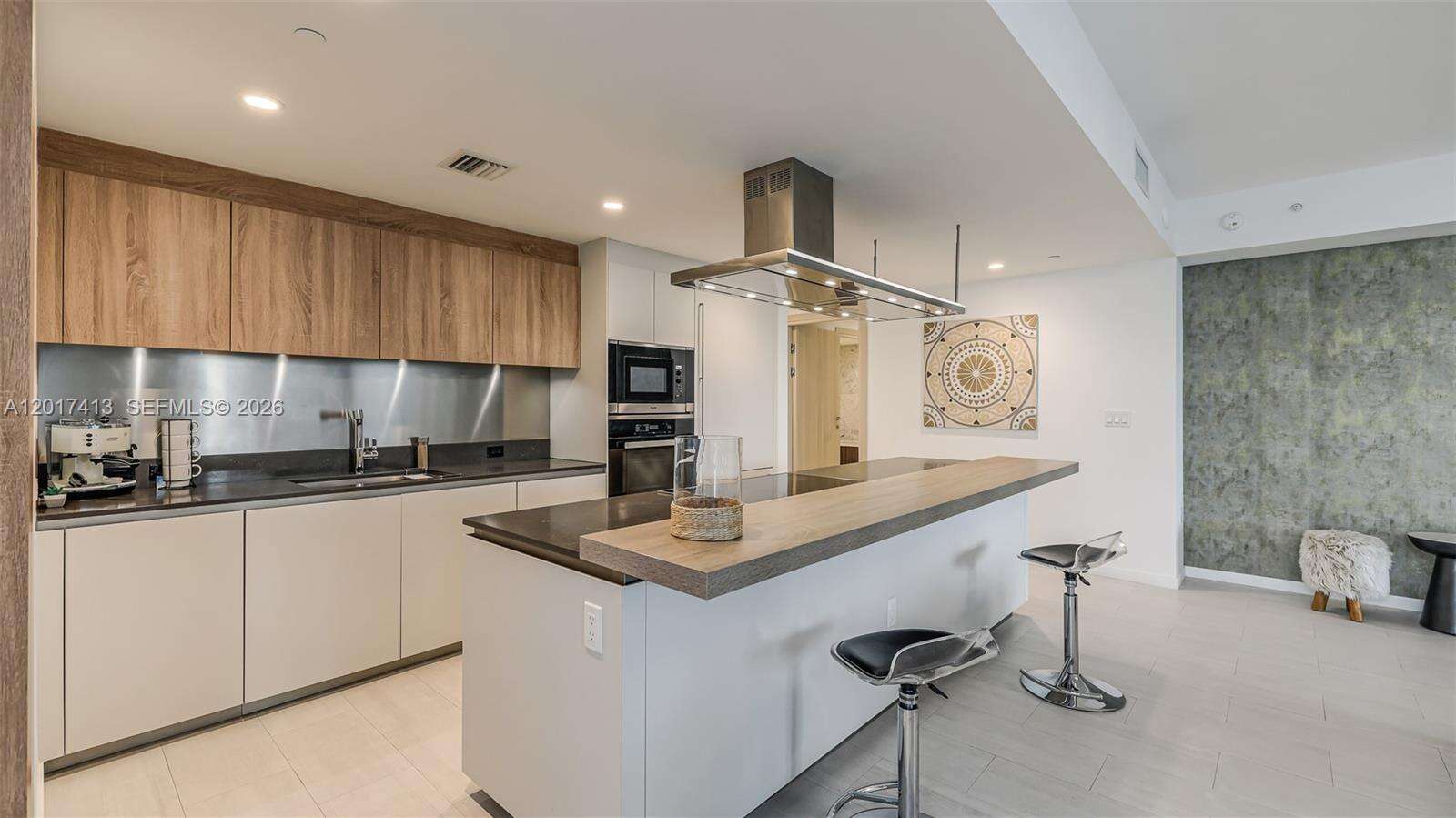 Brickell Flatiron at 1000 Brickell Plz, Miami, FL 33131 - For Sale photo 16