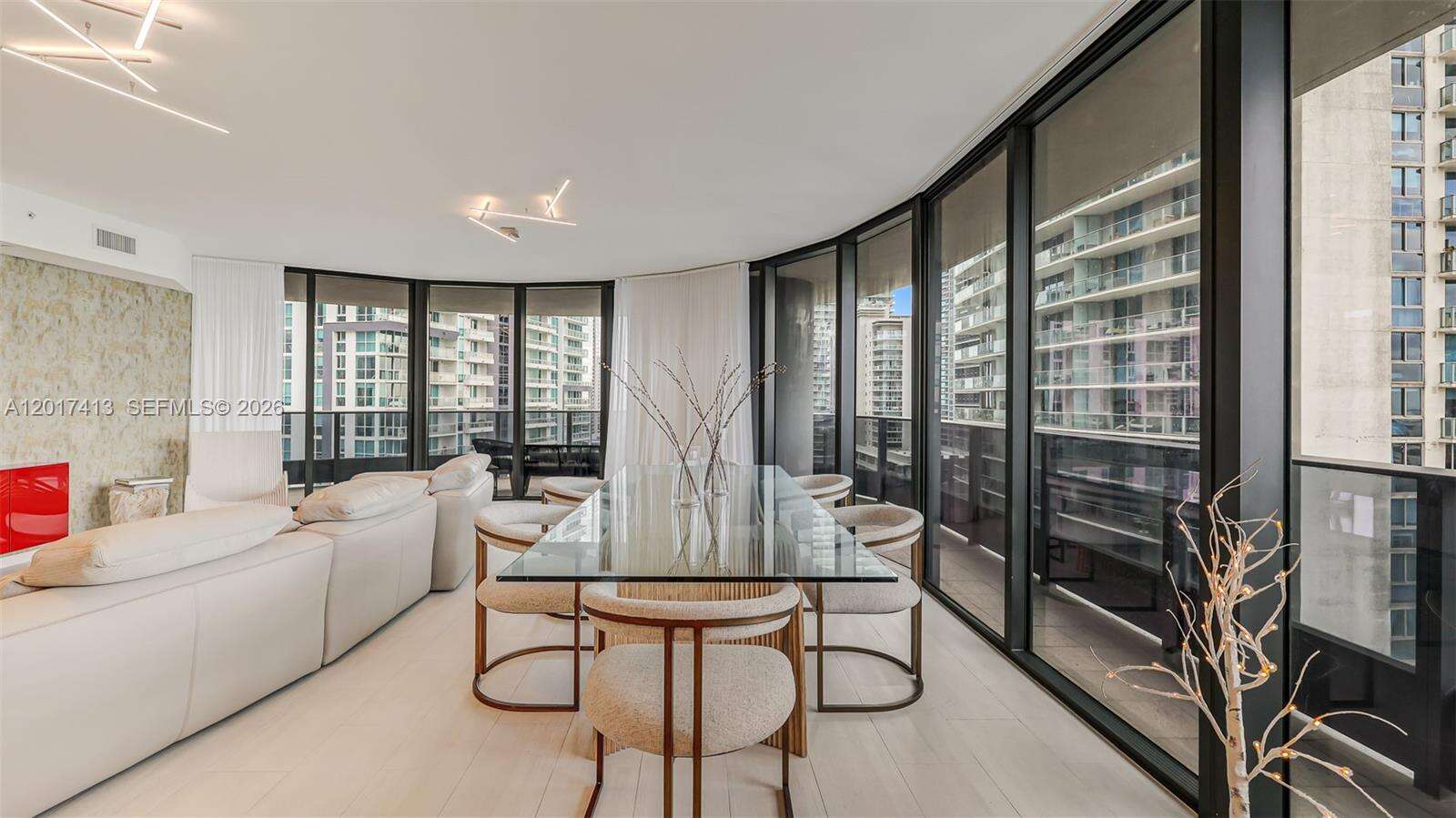 Brickell Flatiron at 1000 Brickell Plz, Miami, FL 33131 - For Sale photo 17