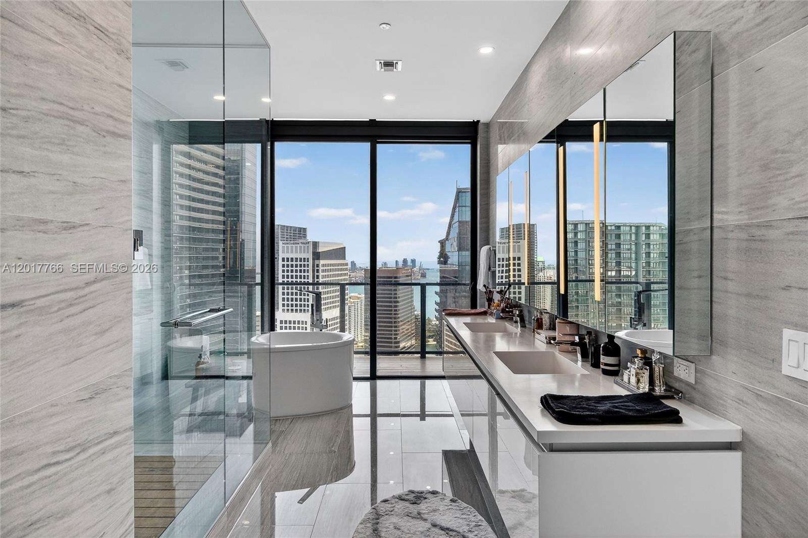 Rise Brickell at 88 7 St, Miami, FL 33130 - For Sale photo 23