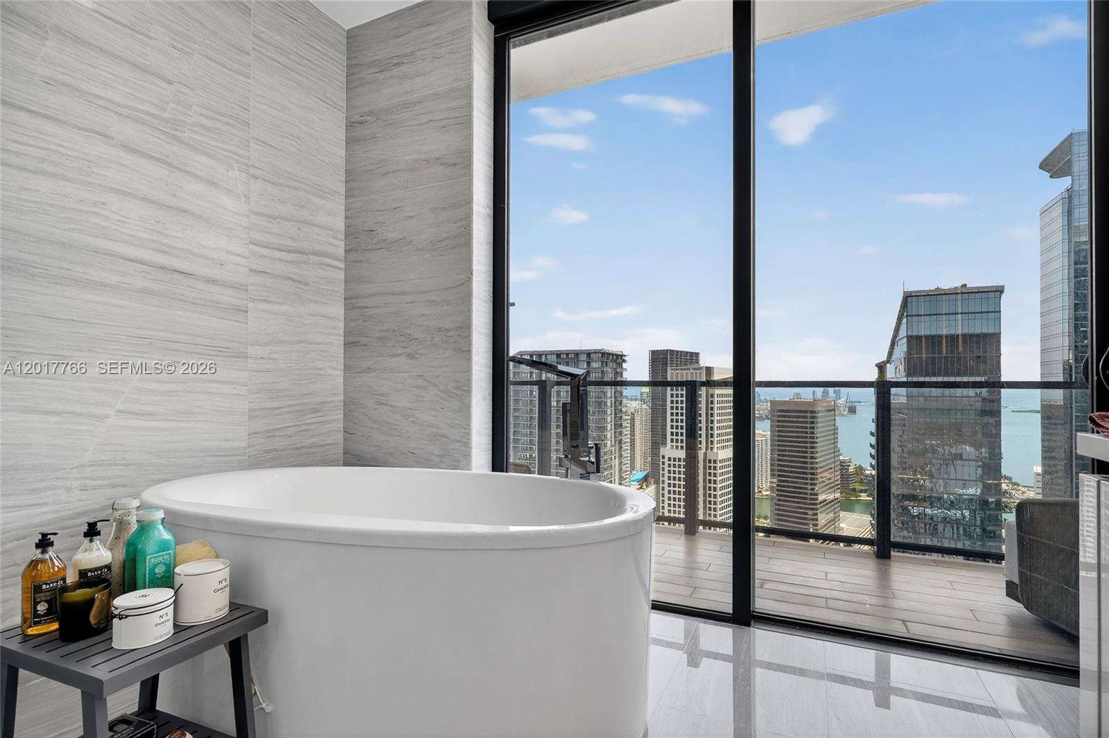 Rise Brickell at 88 7 St, Miami, FL 33130 - For Sale photo 27