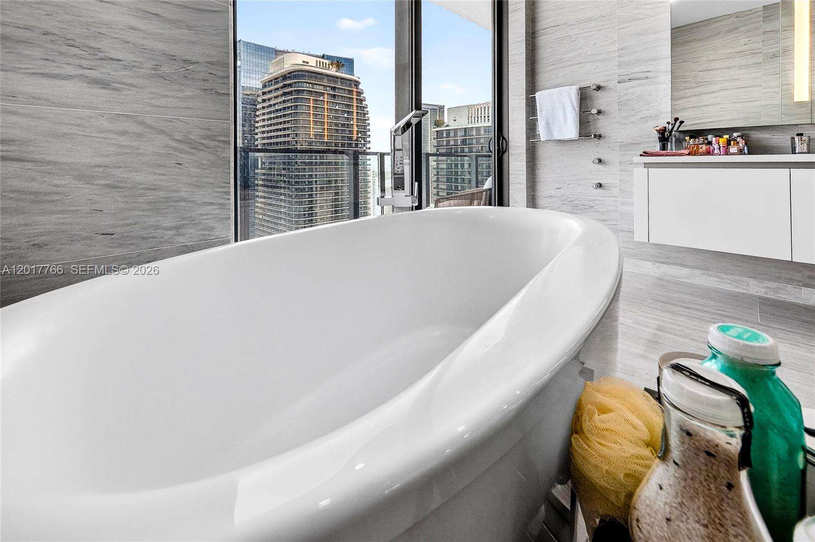 Rise Brickell at 88 7 St, Miami, FL 33130 - For Sale photo 29
