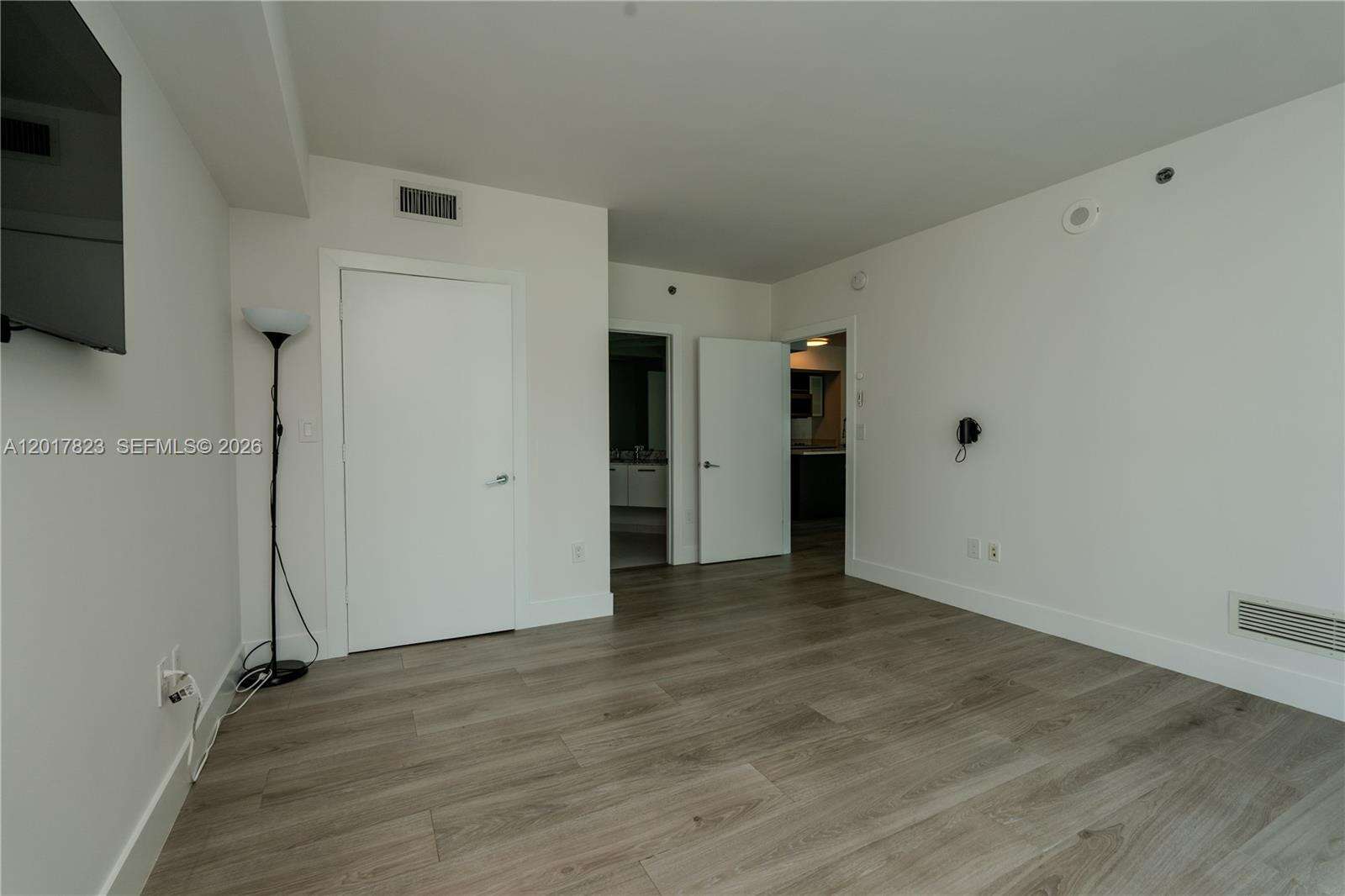 500 Brickell at 500 Brickell Ave, Miami, FL 33131 - For Sale photo 16