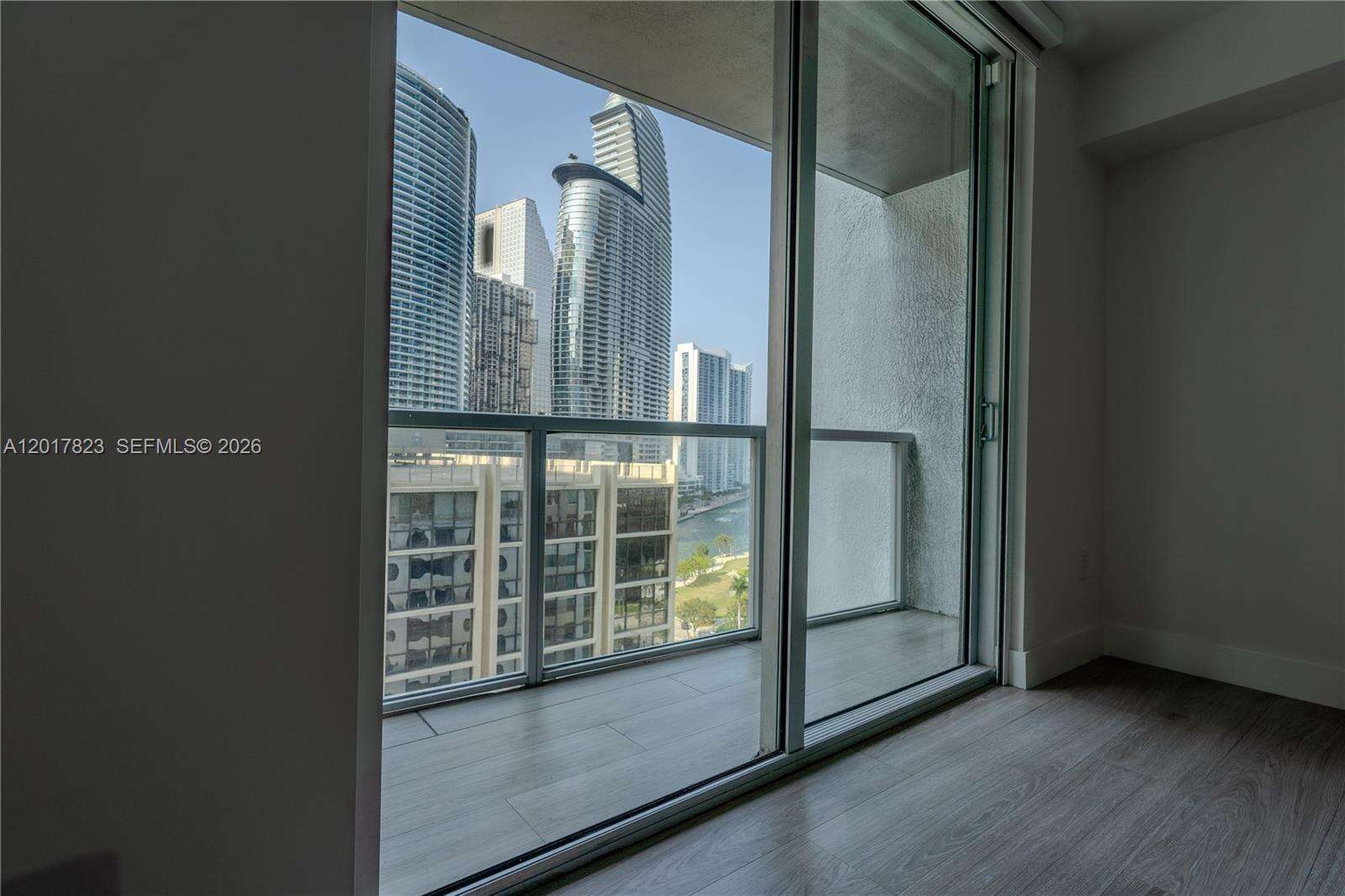 500 Brickell at 500 Brickell Ave, Miami, FL 33131 - For Sale photo 17
