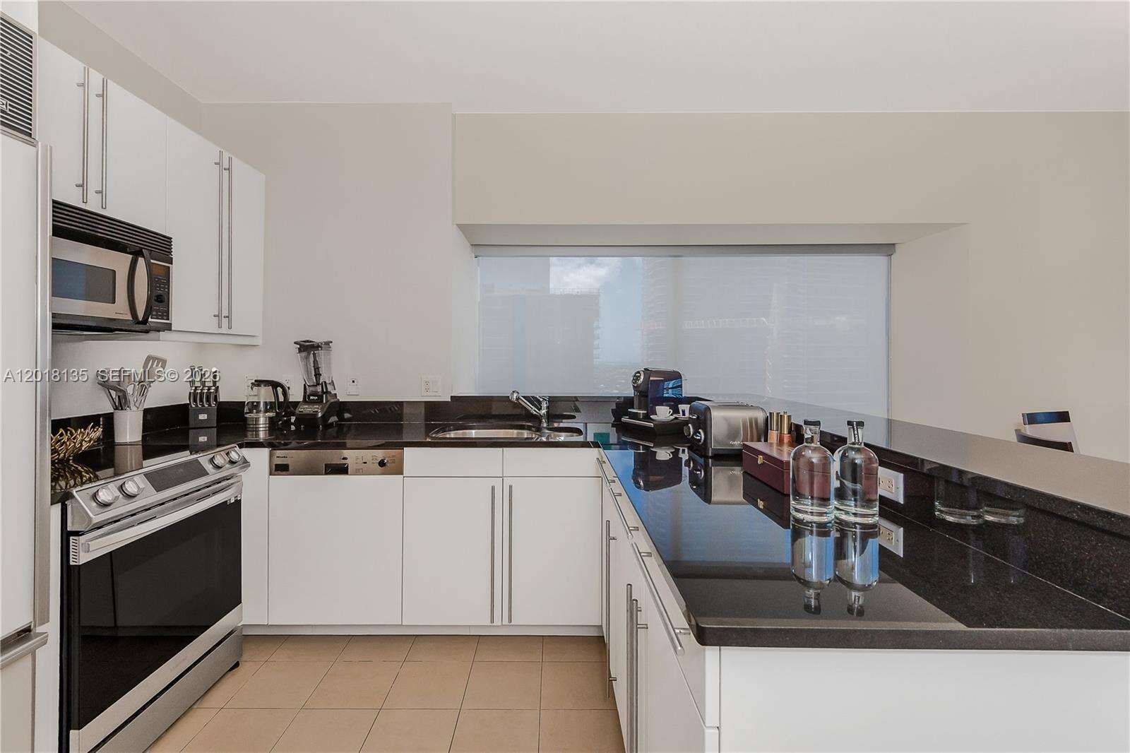 Four Seasons Residences at 1435 Brickell Ave, Miami, FL 33131 - For Sale photo 16