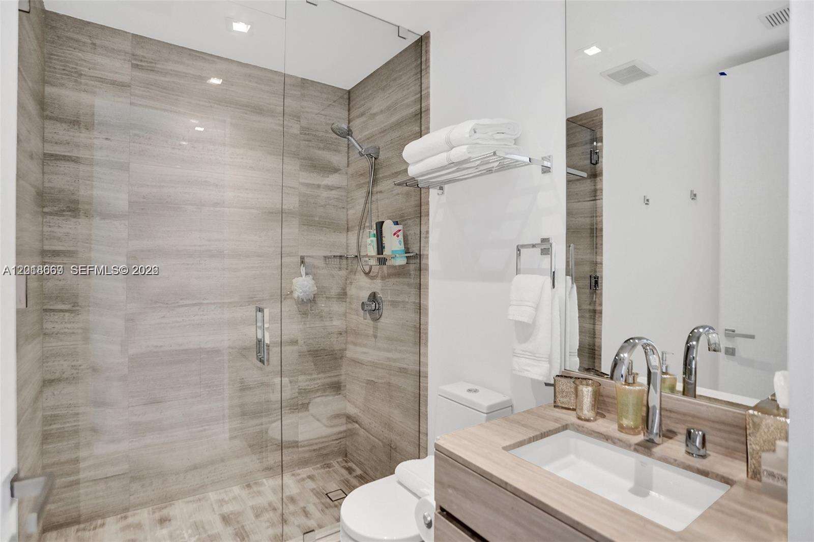 Armani Casa at 18975 Collins Ave, Sunny Isles Beach, FL 33160 - For Sale photo 29