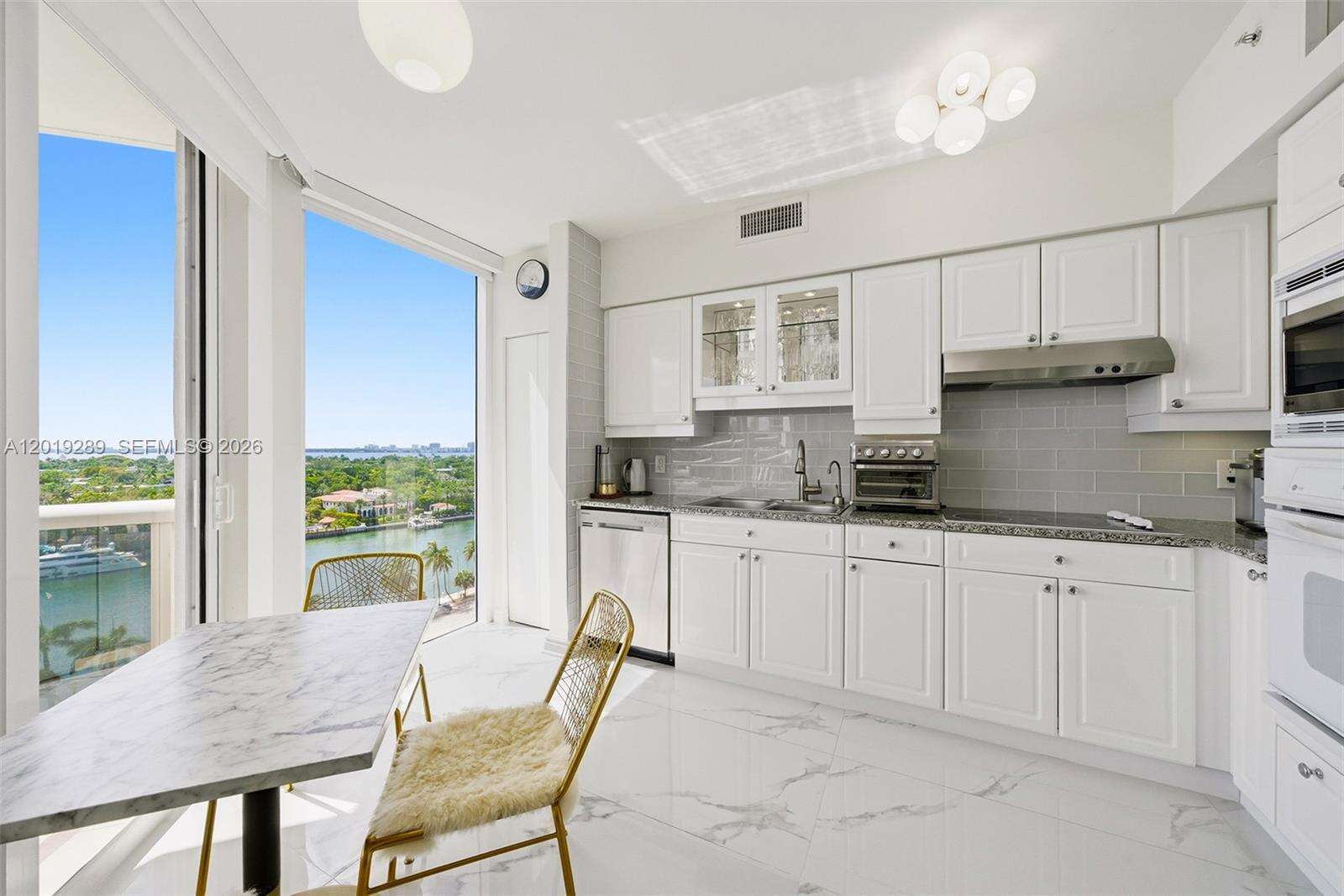 Blue Diamond at 4779 Collins Ave, Miami Beach, FL 33140 - For Sale photo 6