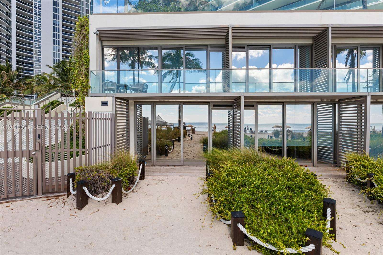 Armani Casa at 18975 Collins Ave, Sunny Isles Beach, FL 33160 - For Sale photo 23