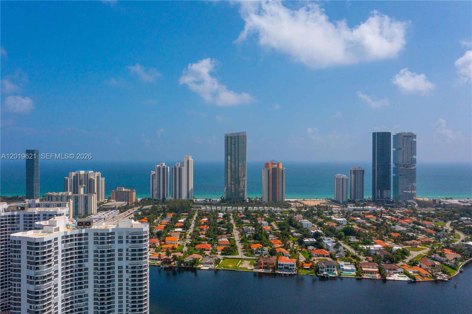 Armani Casa at 18975 Collins Ave, Sunny Isles Beach, FL 33160 - For Sale photo 44