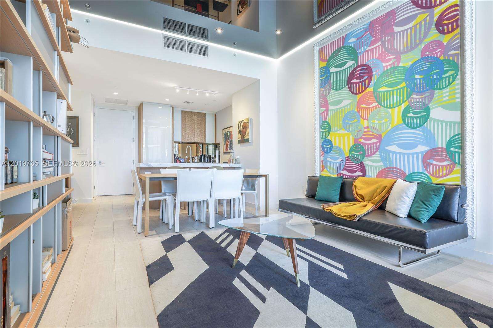Club Residences At Park Grove Condos for Sale & Rent | Picture 1