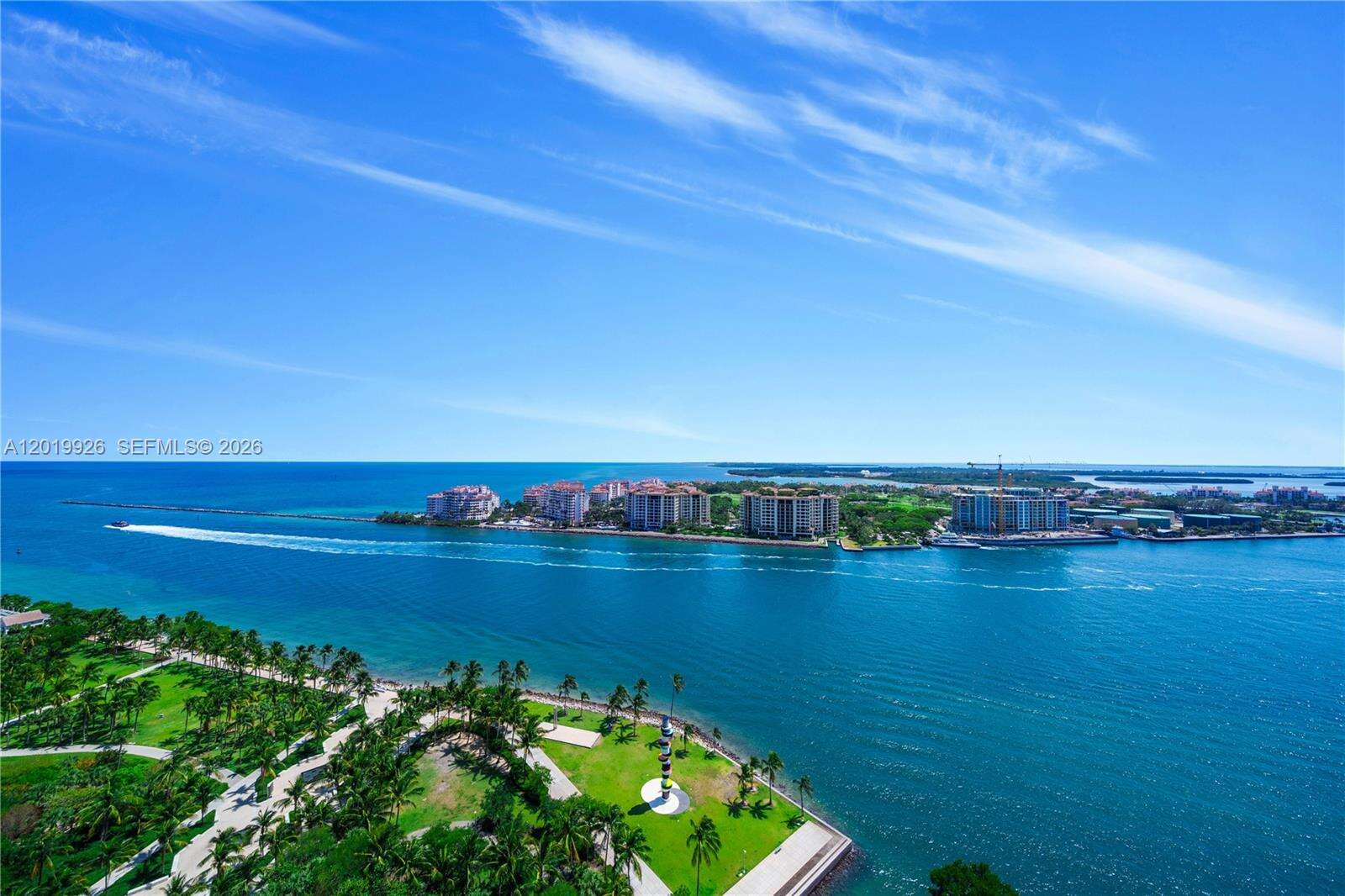 Apogee at 800 Pointe Dr, Miami Beach, FL 33139 - For Sale photo 2