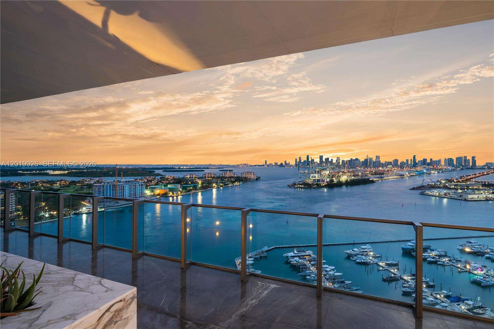 Apogee at 800 Pointe Dr, Miami Beach, FL 33139 - For Sale photo 13
