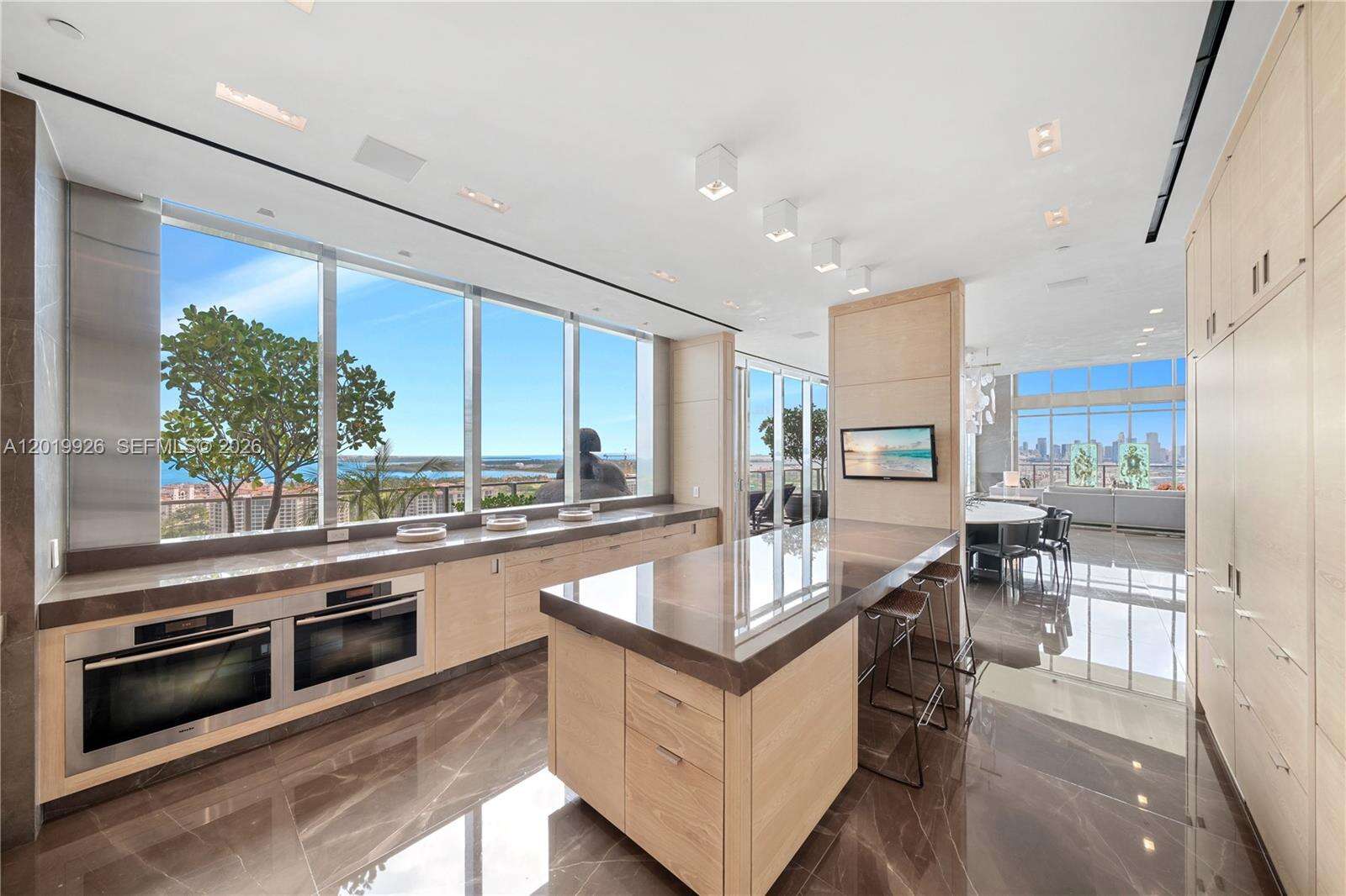 Apogee at 800 Pointe Dr, Miami Beach, FL 33139 - For Sale photo 27