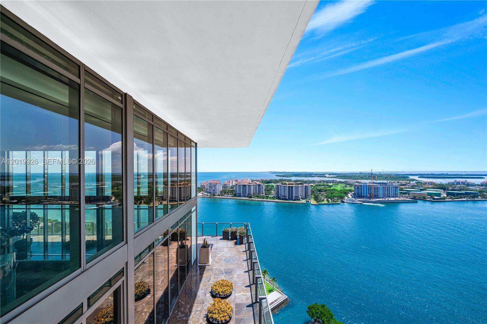 Apogee at 800 Pointe Dr, Miami Beach, FL 33139 - For Sale photo 8