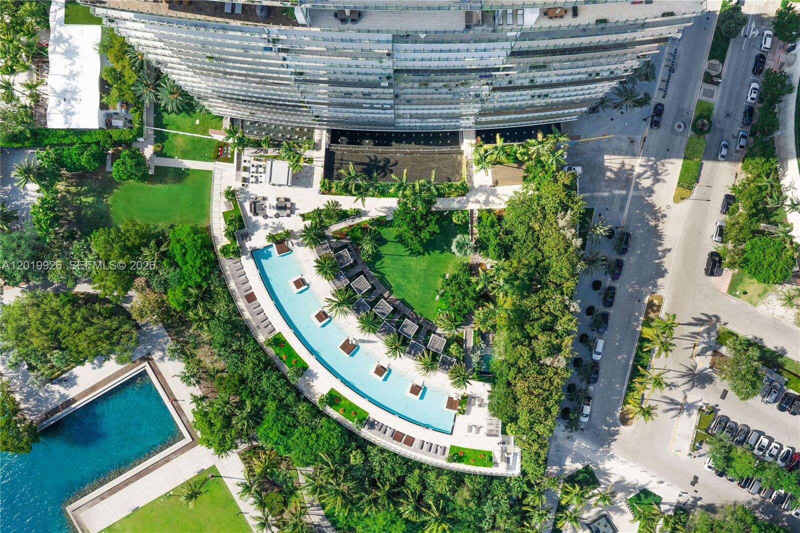 Apogee at 800 Pointe Dr, Miami Beach, FL 33139 - For Sale photo 77