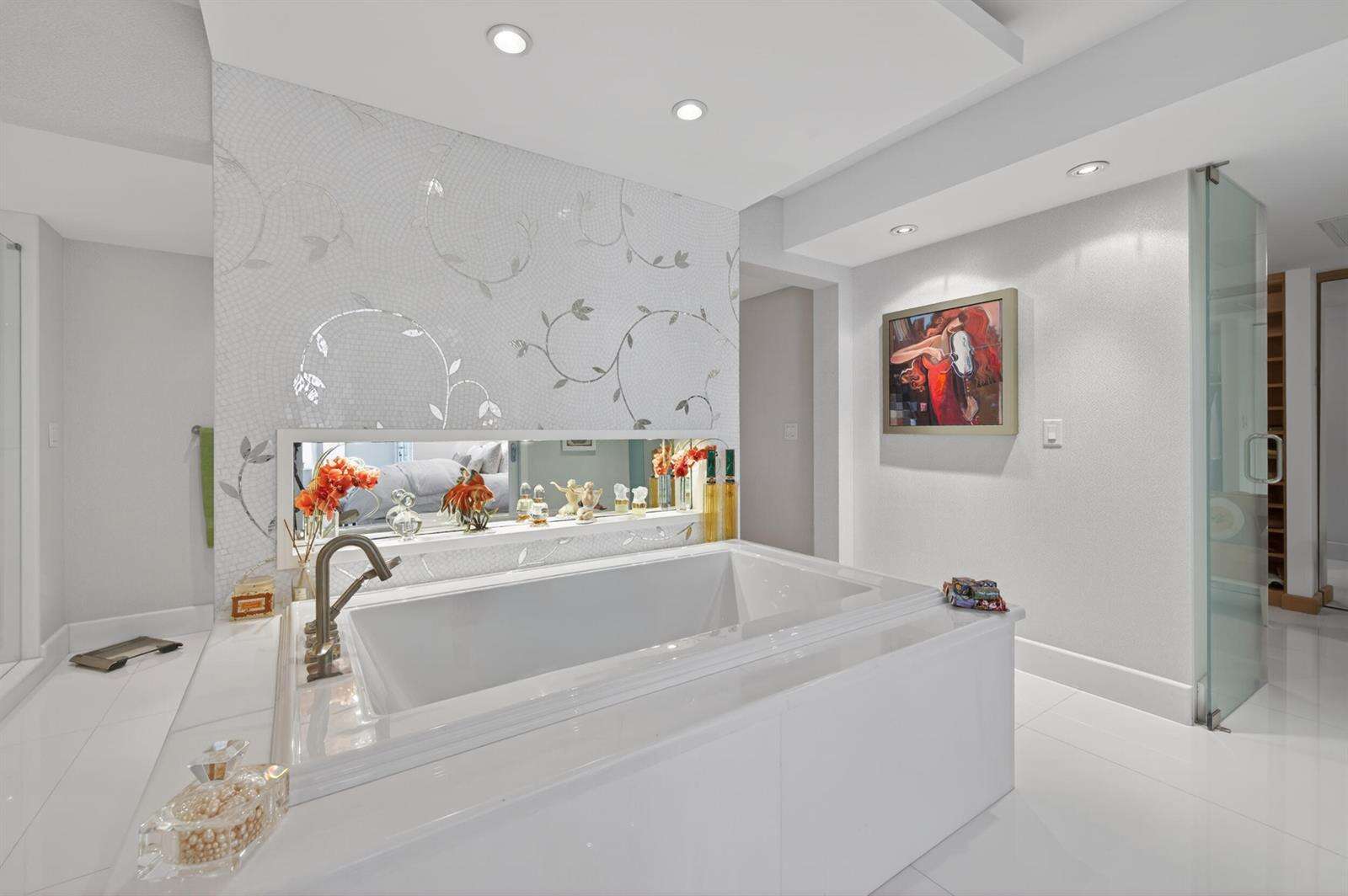 Bal Harbour 101 at 10155 Collins, Bal Harbour, FL 33154 - For Sale photo 25