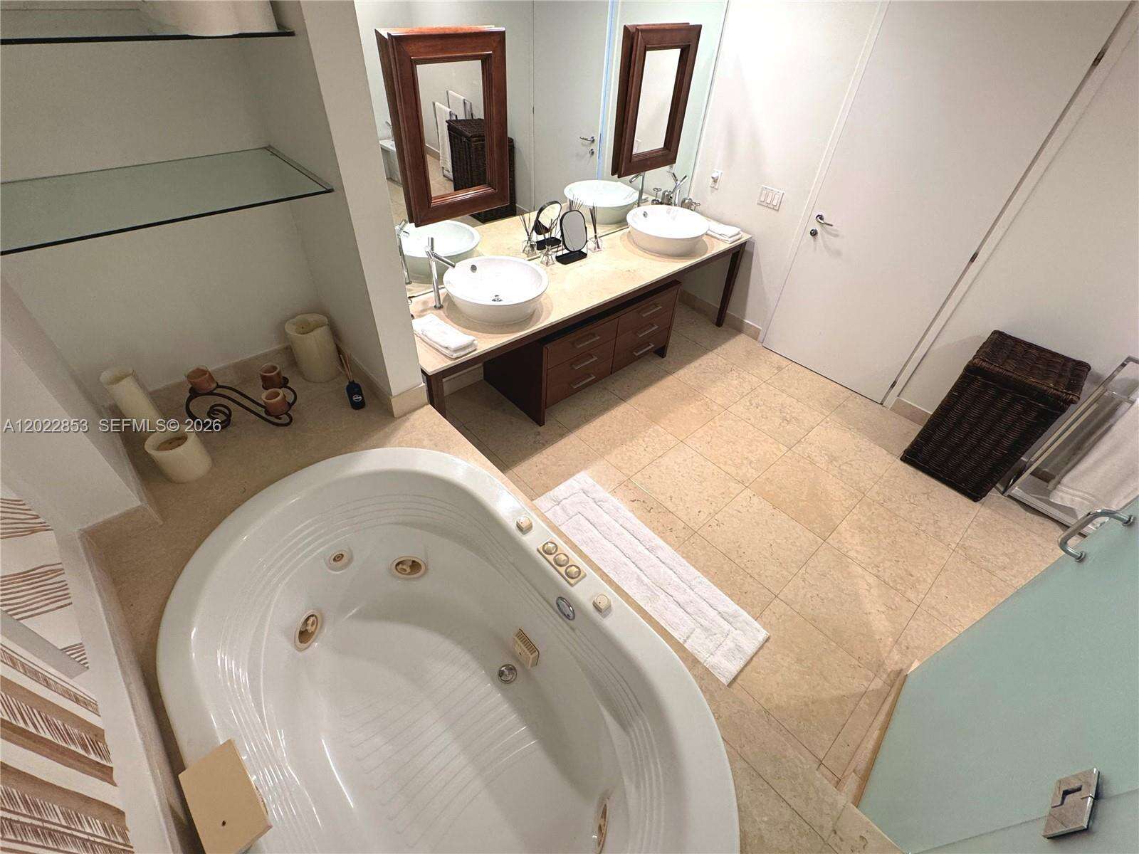 Icon at 450 Alton Rd, Miami Beach, FL 33139 - For Sale photo 16