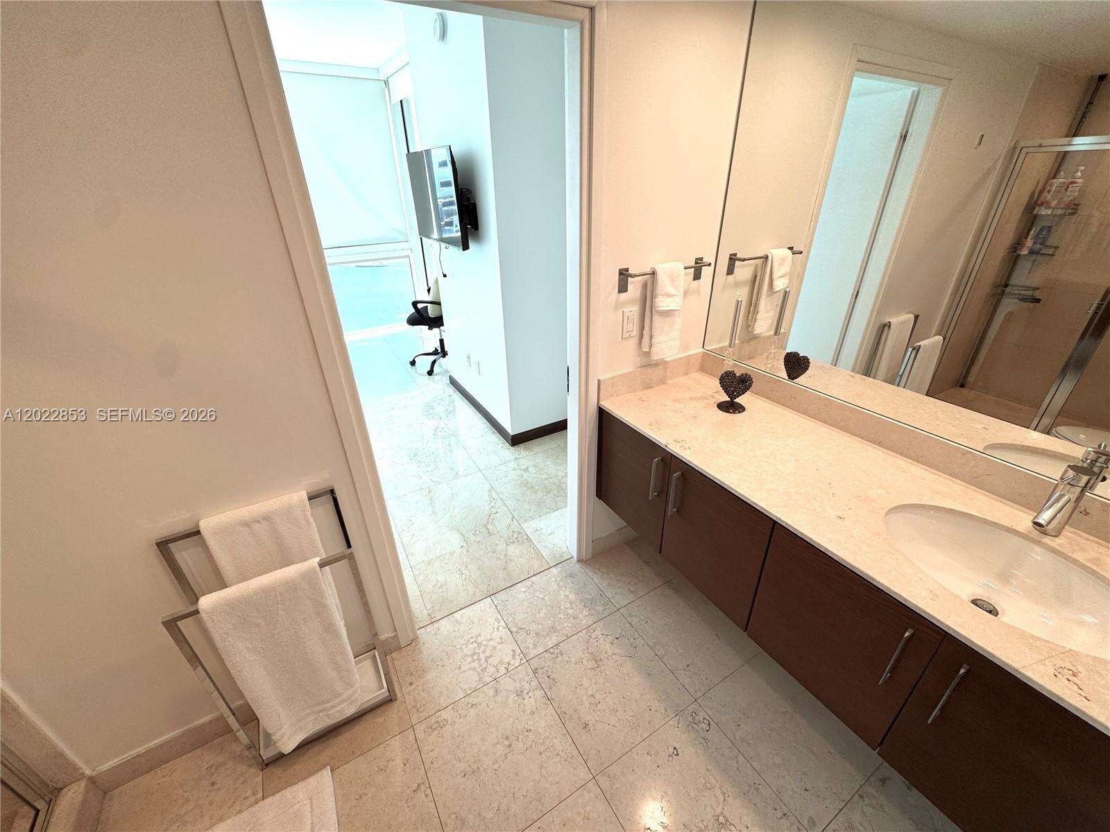 Icon at 450 Alton Rd, Miami Beach, FL 33139 - For Sale photo 25