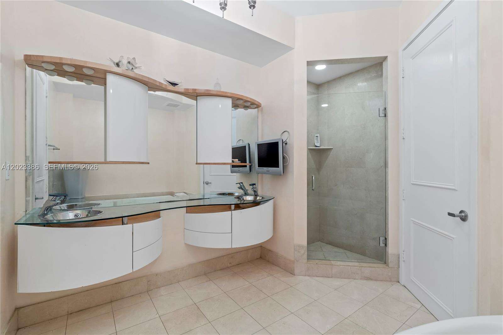 Trump Palace at 18101 Collins Ave, Sunny Isles Beach, FL 33160 - For Sale photo 30