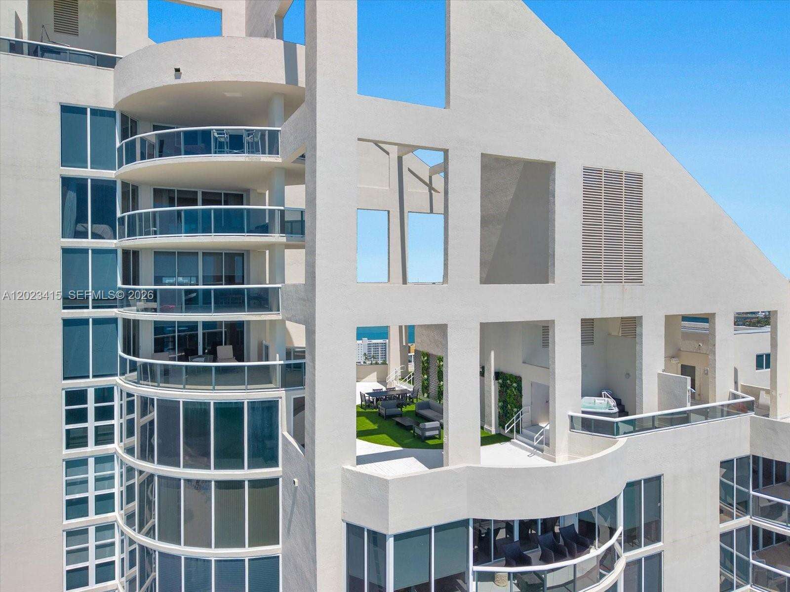 Pinnacle at 17555 Collins Ave, Sunny Isles Beach, FL 33160 - For Sale photo 35