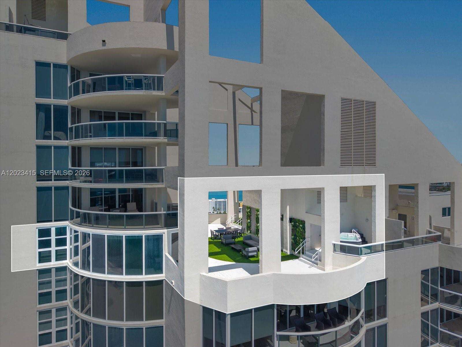 Pinnacle at 17555 Collins Ave, Sunny Isles Beach, FL 33160 - For Sale photo 36