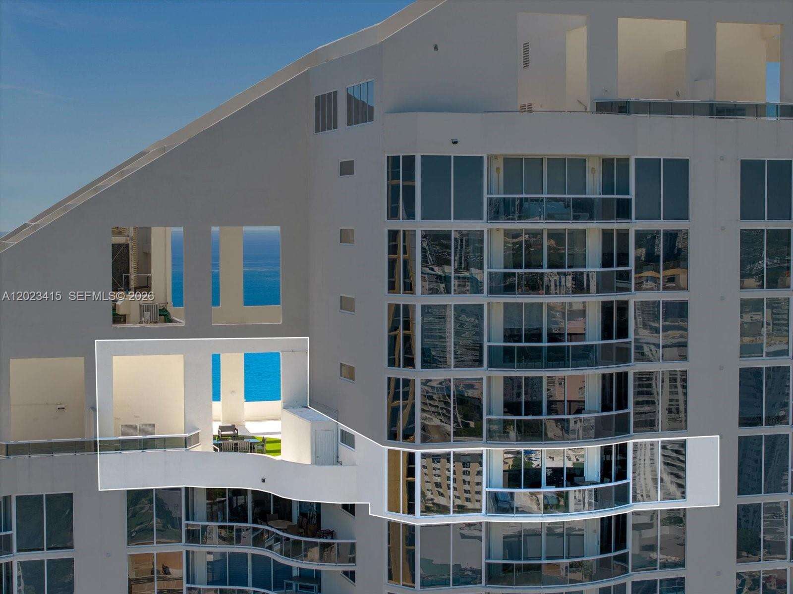 Pinnacle at 17555 Collins Ave, Sunny Isles Beach, FL 33160 - For Sale photo 38