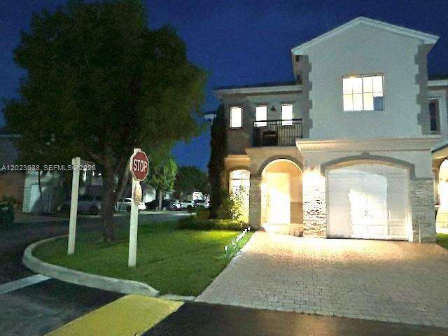 Kendall Village Townvillas at 8351 124 Ave, Miami, FL 33183 - For Sale photo 2