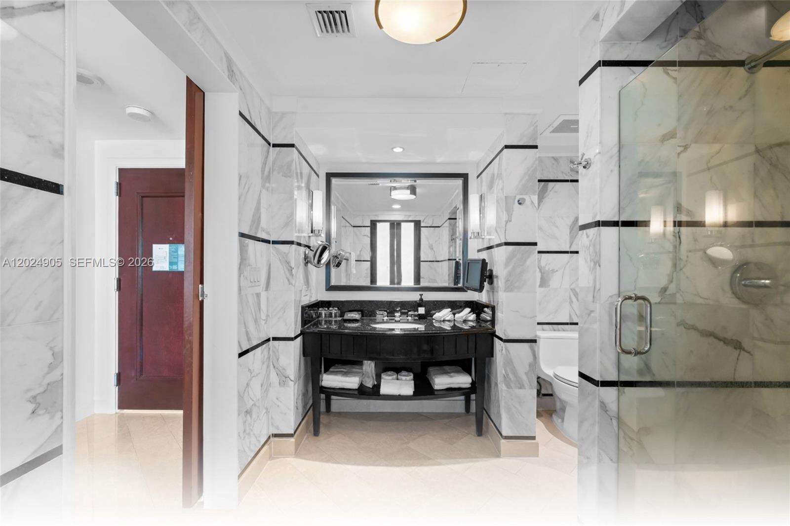 Fontainebleau 3 at 4391 Collins Ave, Miami Beach, FL 33140 - For Sale photo 11