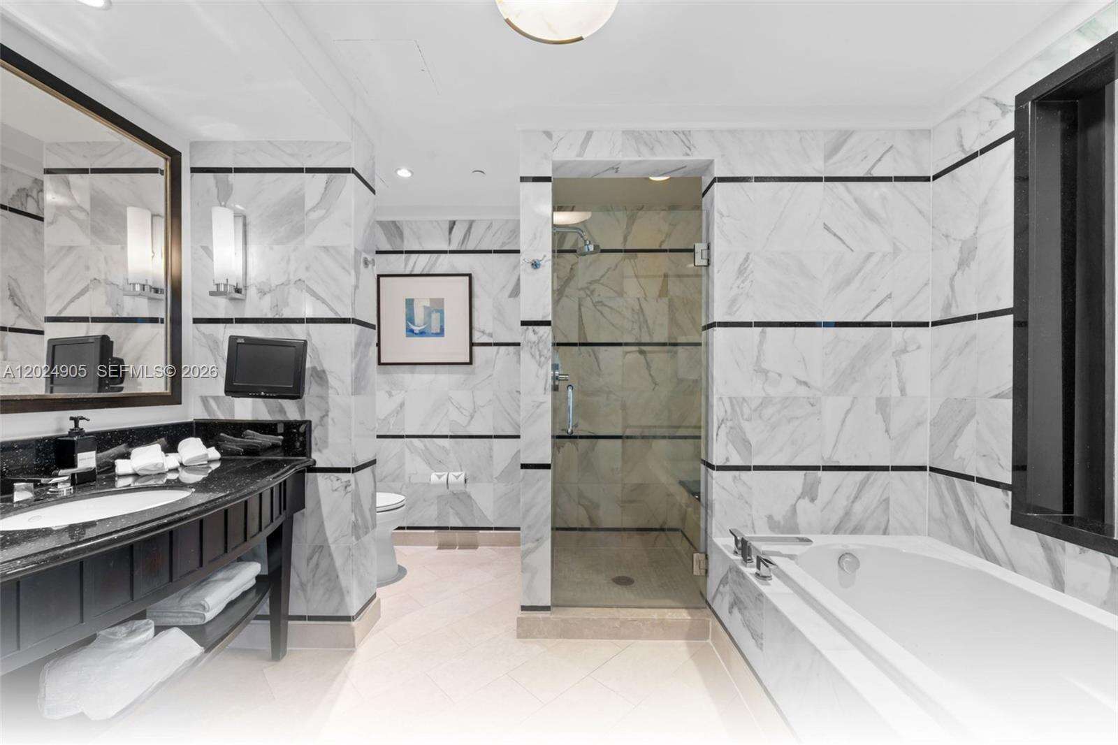 Fontainebleau 3 at 4391 Collins Ave, Miami Beach, FL 33140 - For Sale photo 12