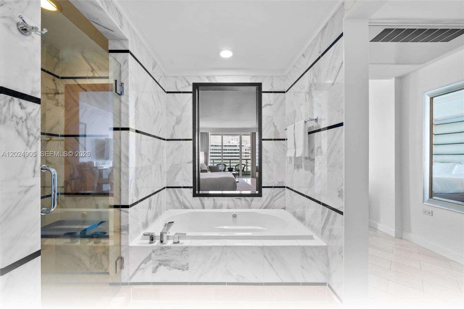 Fontainebleau 3 at 4391 Collins Ave, Miami Beach, FL 33140 - For Sale photo 14