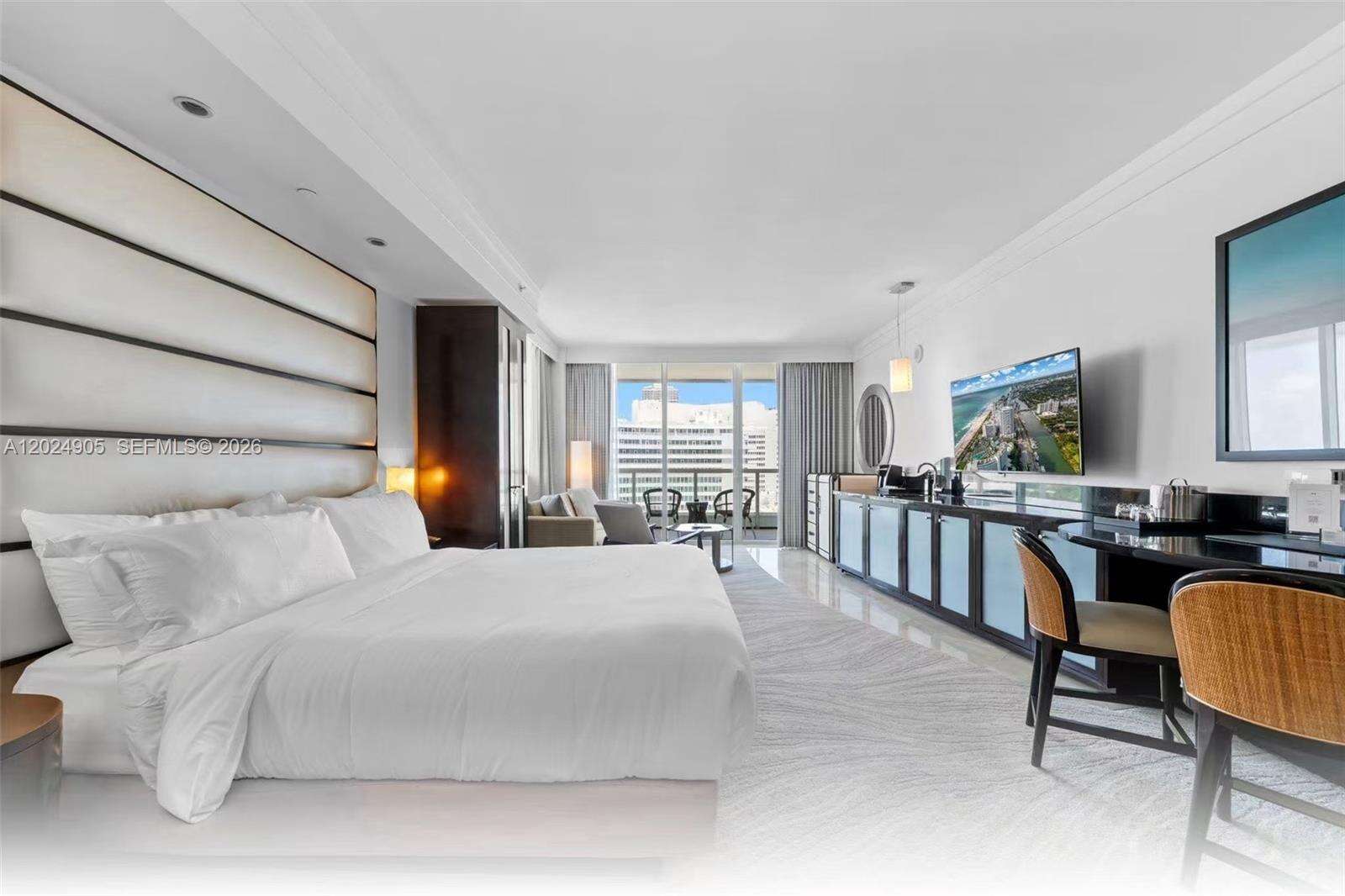 Fontainebleau 3 at 4391 Collins Ave, Miami Beach, FL 33140 - For Sale photo 5